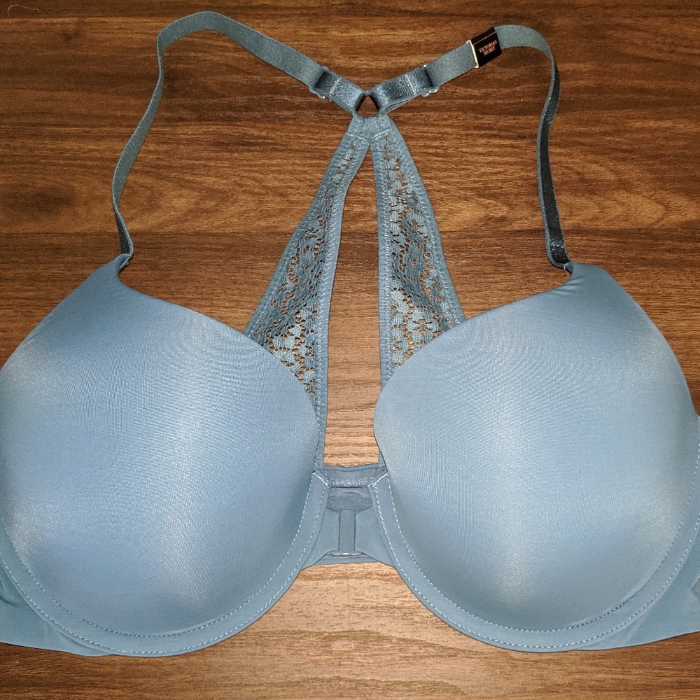 NWT Victoria's Secret Bra 34D